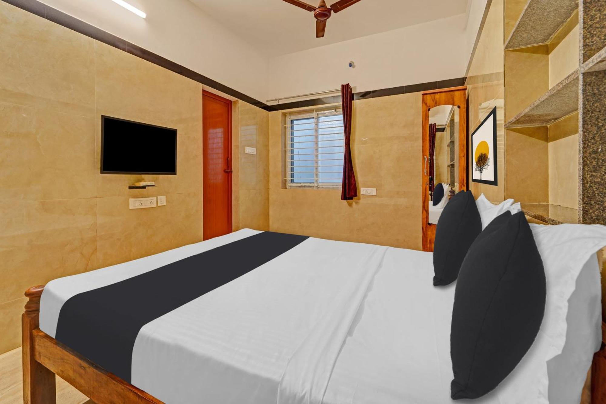 Super Hotel O Jaganath Nagar Near Hopes College Pilamedu Exterior foto